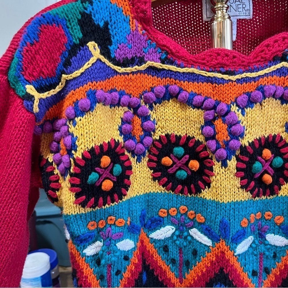 Casual Corner Artsy 90s Red Knit Sweater Vibrant Details Art To Wear - Picture 5 of 11